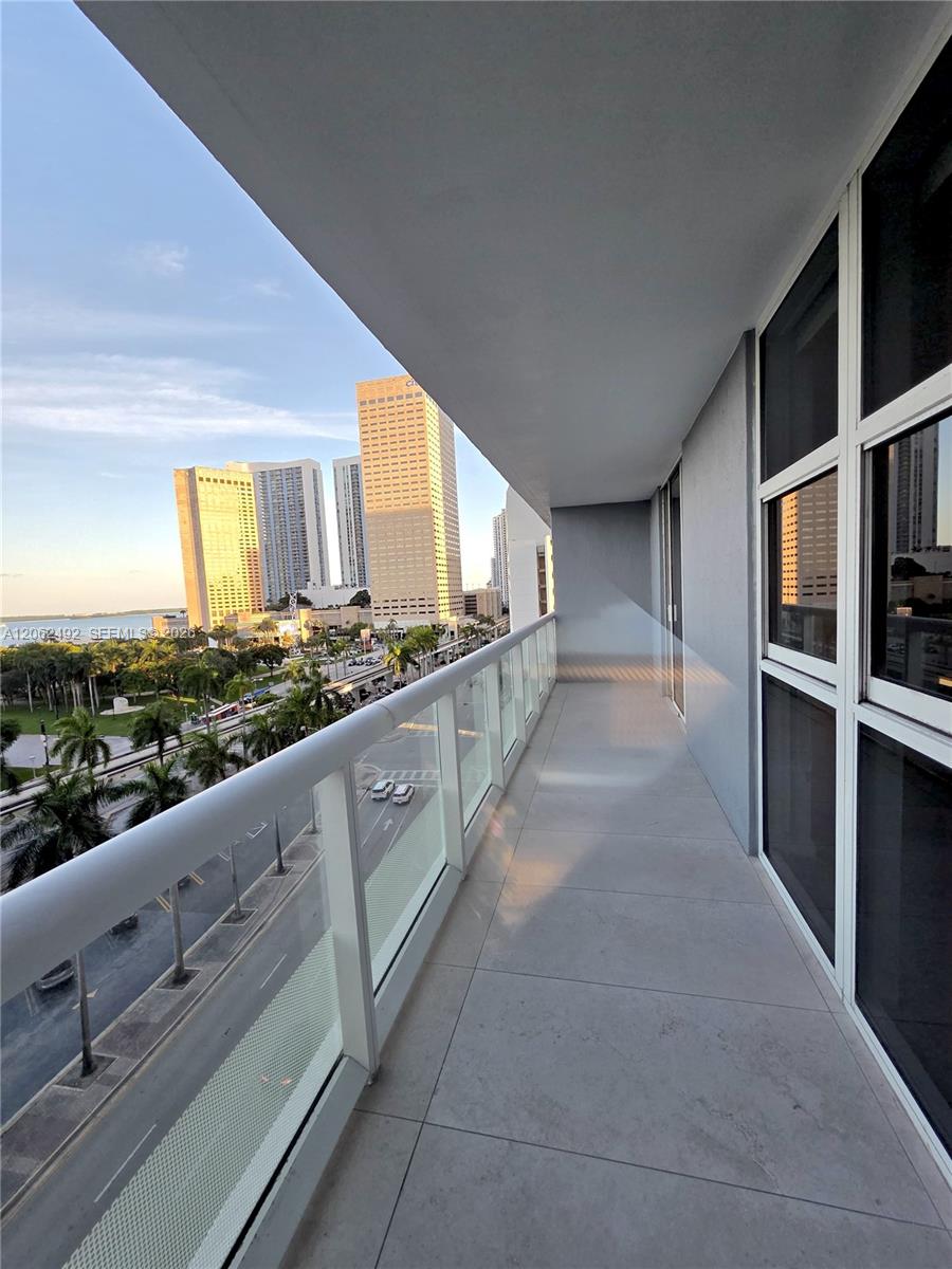 50 Biscayne Boulevard 804 Property Photo 18