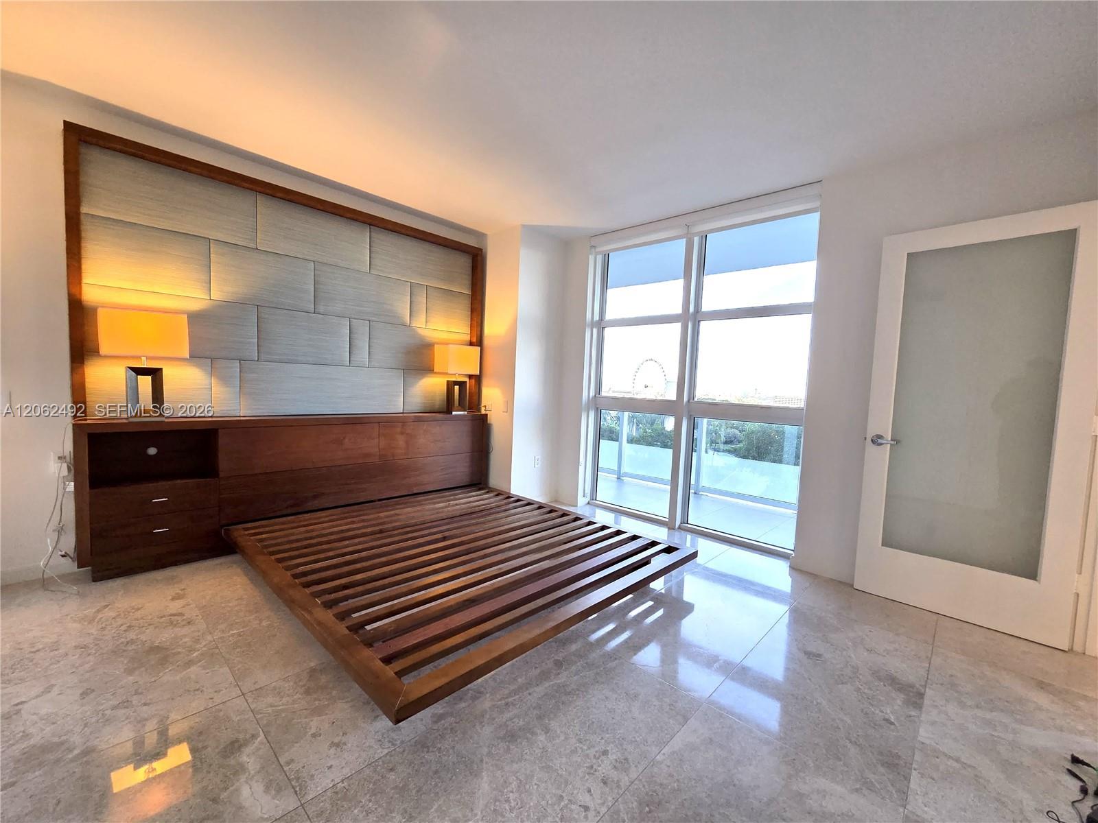 50 Biscayne Boulevard 804 Property Photo 19
