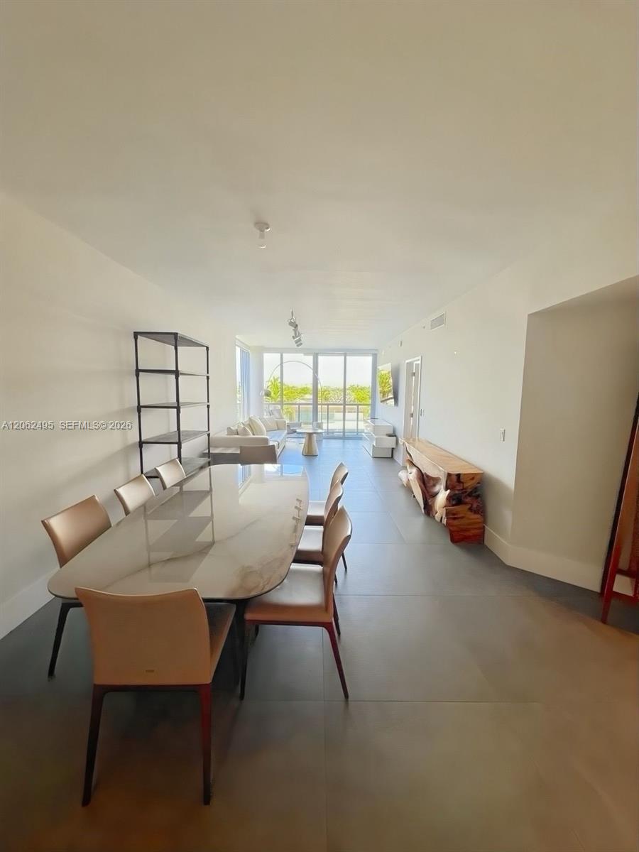 A12062495 Property Photo 10