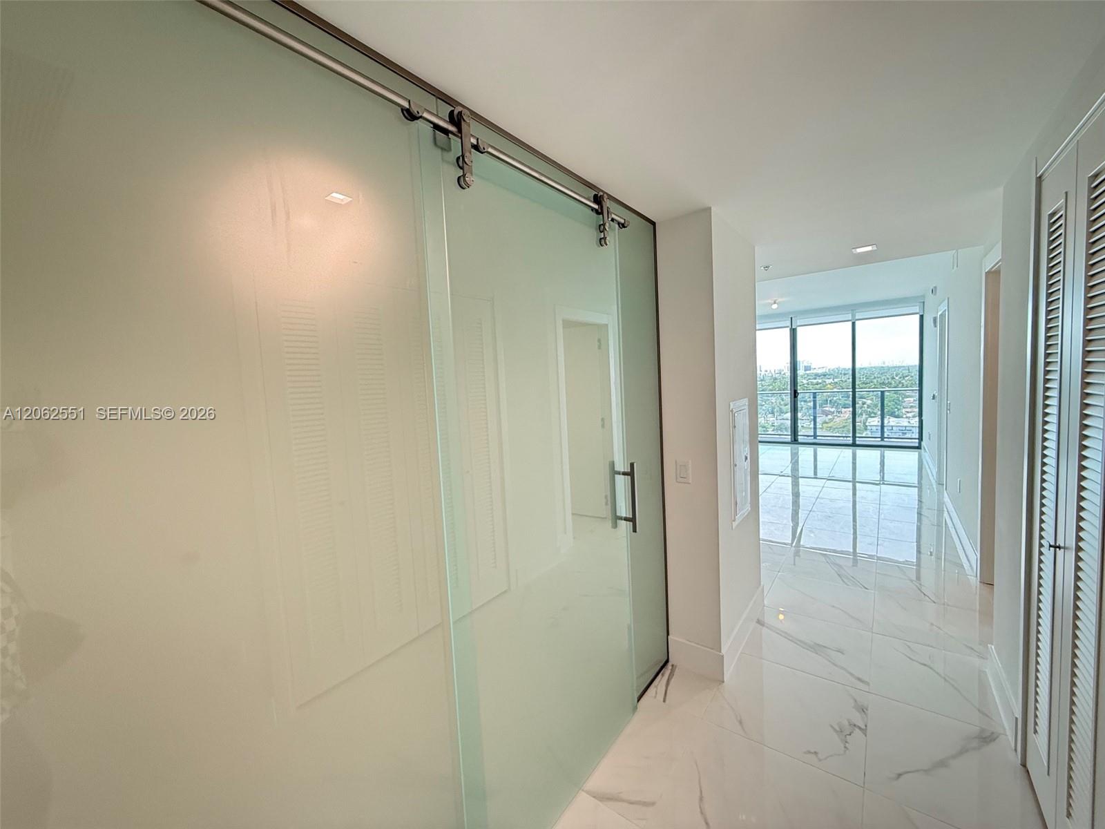 1170 E Hallandale 1106 Property Photo 10