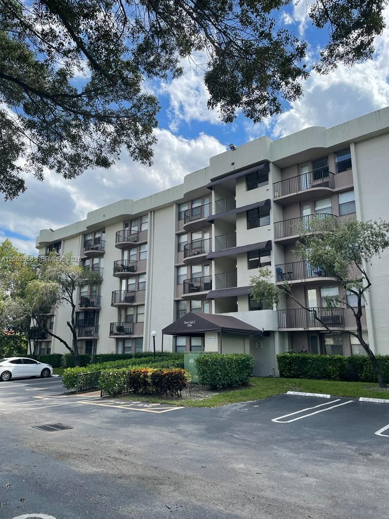 2771 Riverside Drive 307-A Property Photo 1