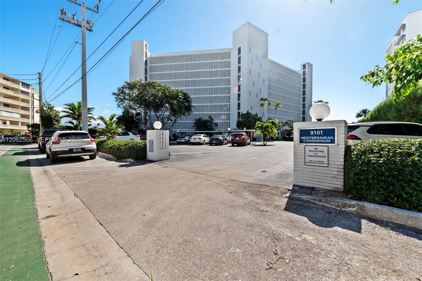9101 E Bay Harbor Drive 204 Property Photo 2