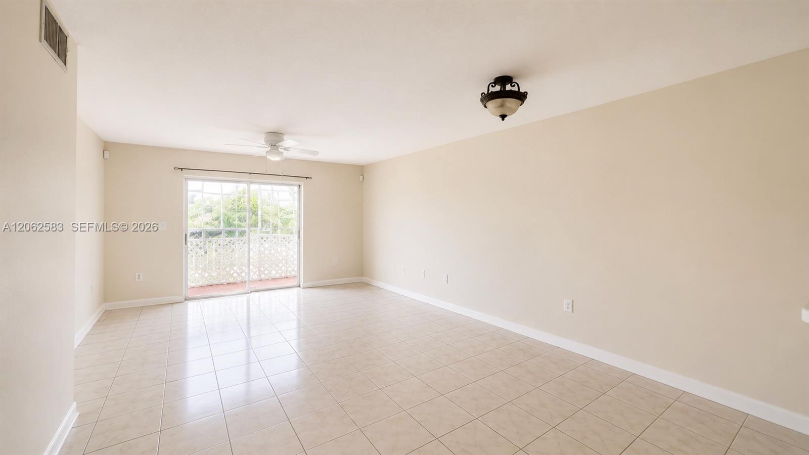 11311 Sw 200th Street 311-d Property Photo 3