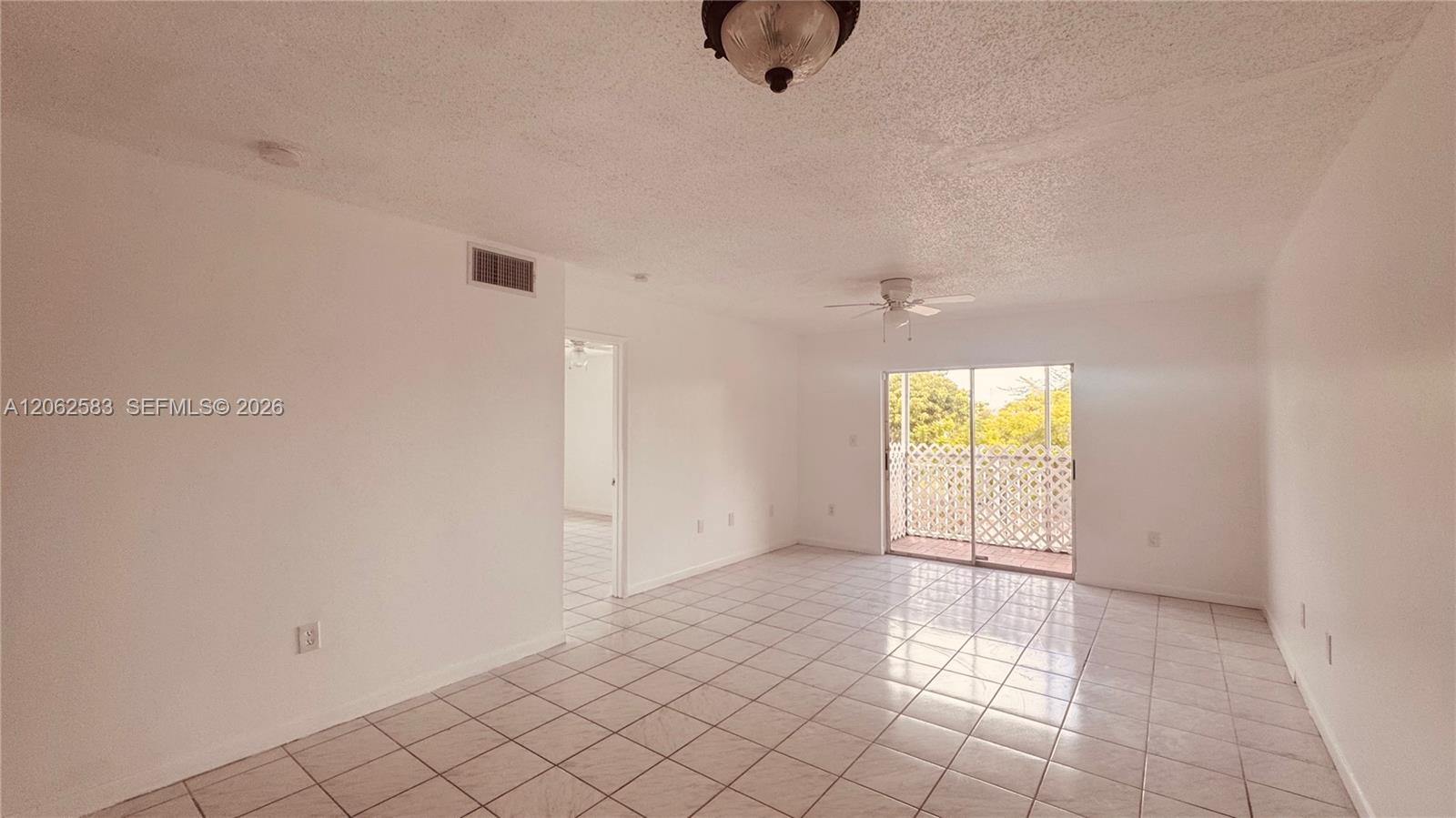 11311 Sw 200th Street 311-d Property Photo 4