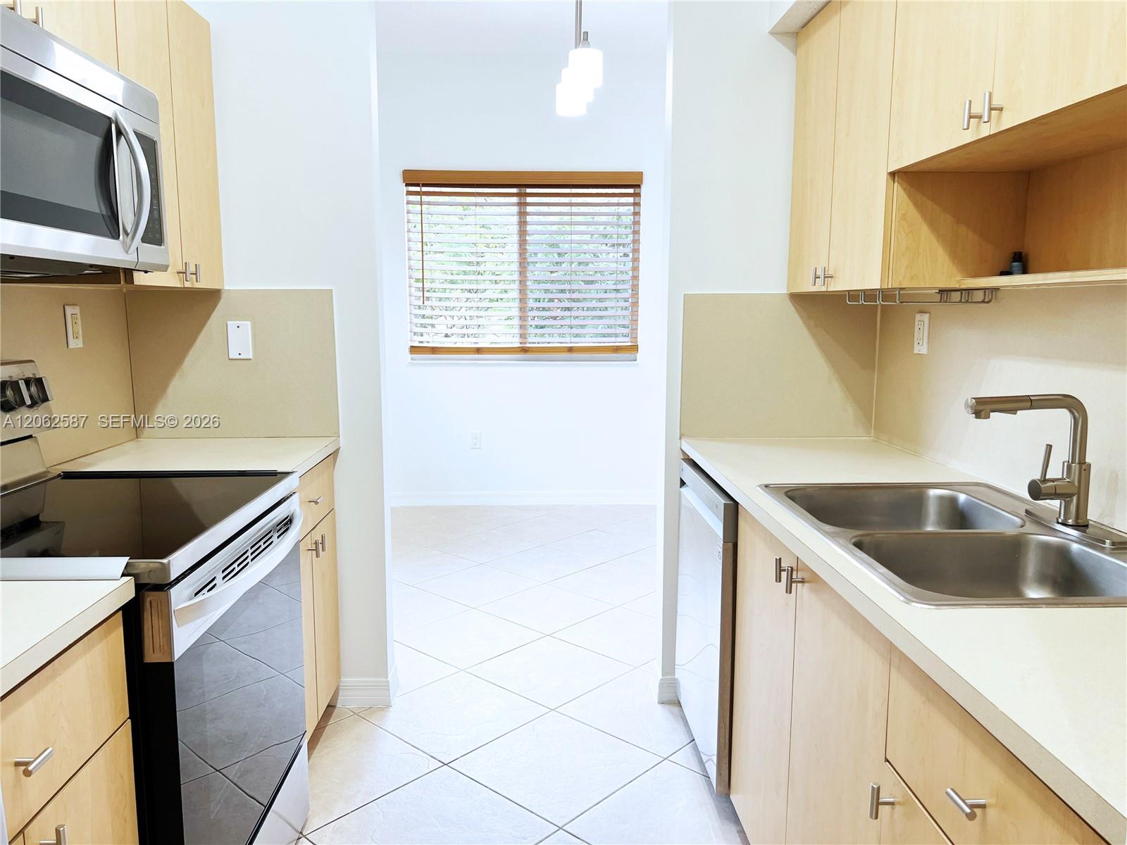 7085 Nova Drive 330 Property Photo 8