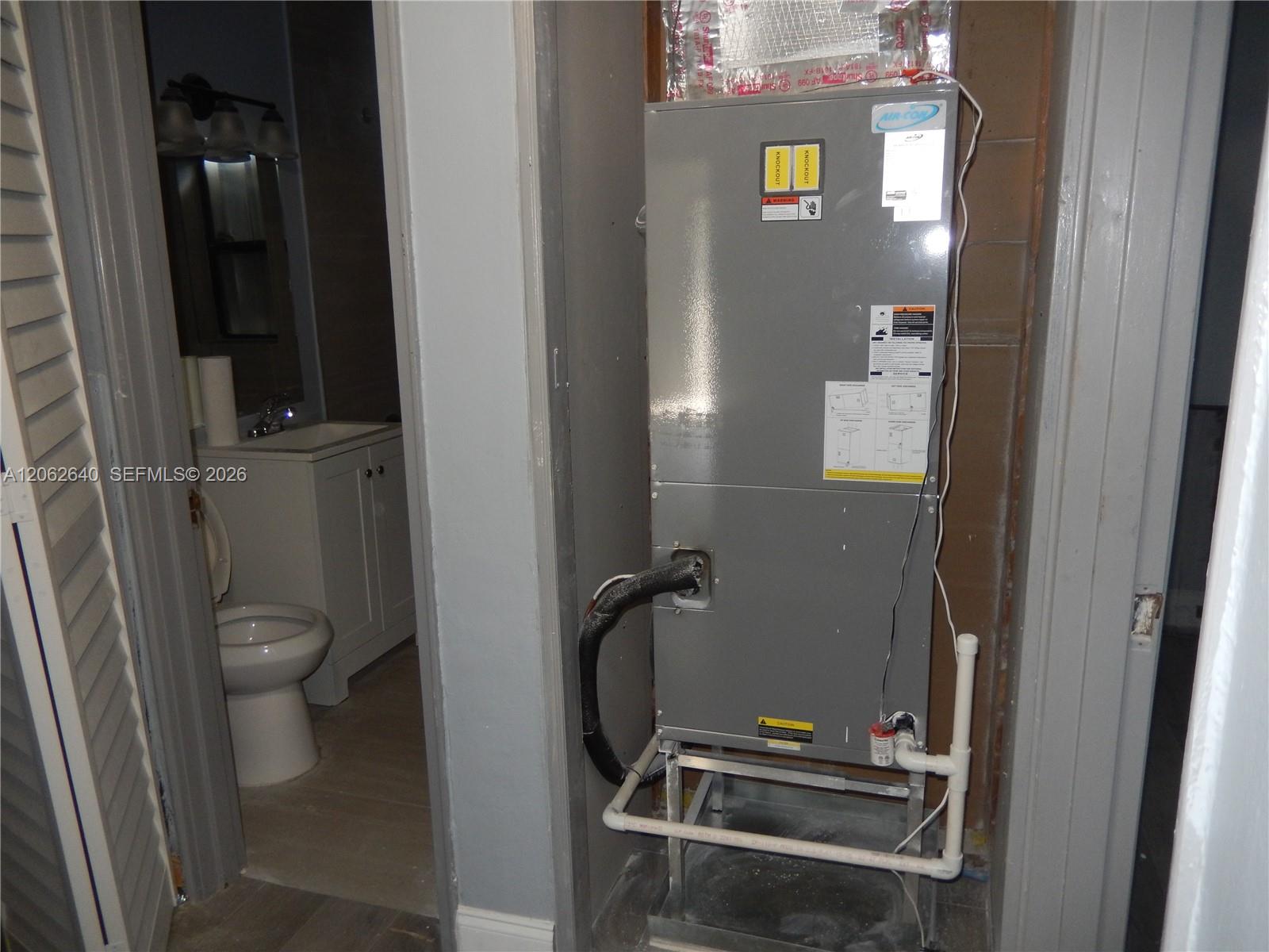 A12062640 Property Photo 6