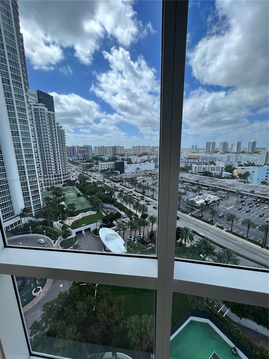18201 Collins Avenue 1801a Property Photo 35