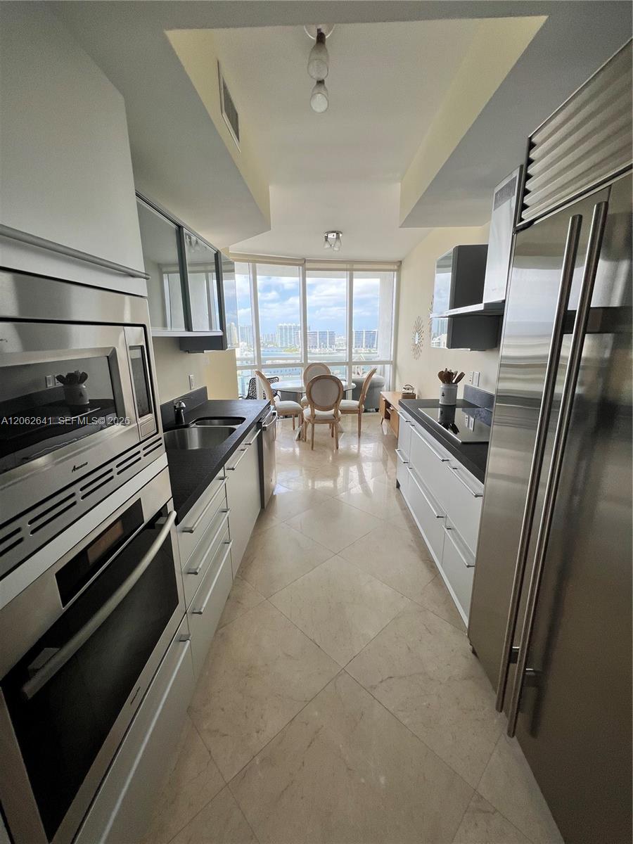 18201 Collins Avenue 1801a Property Photo 43