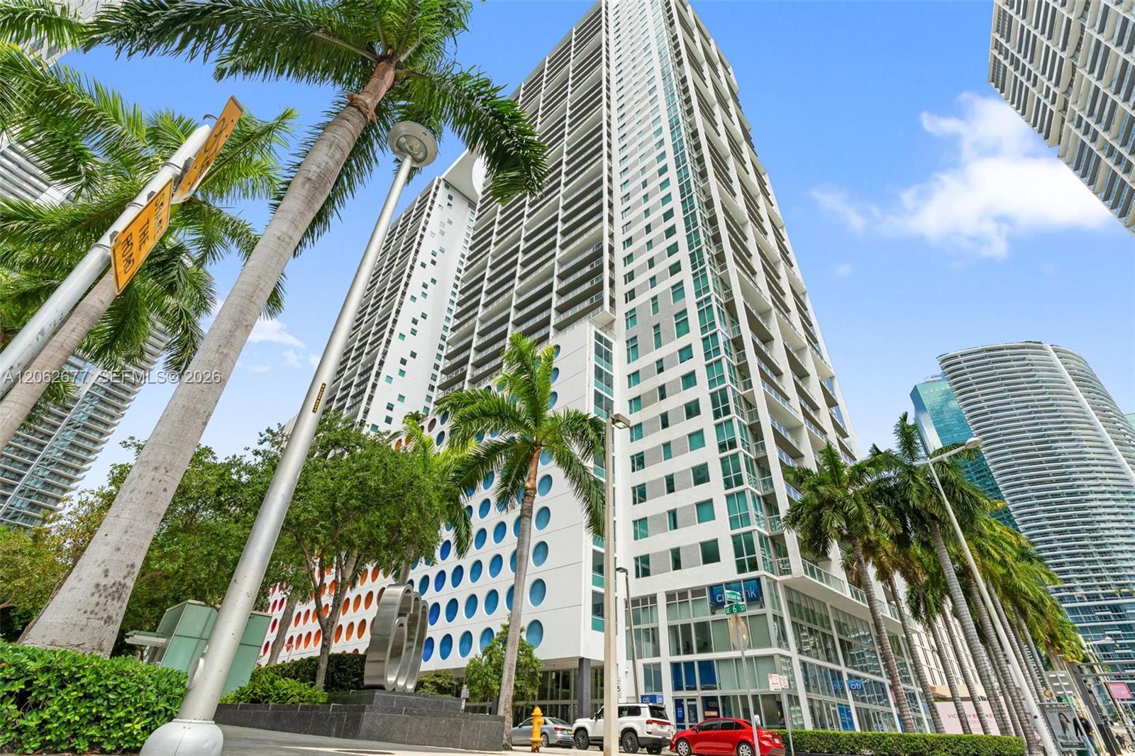 500 Brickell Avenue 1405 Property Photo 1