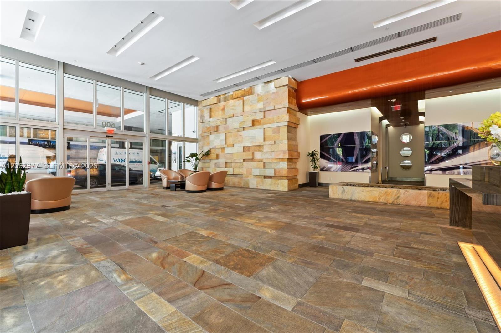500 Brickell Avenue 1405 Property Photo 3