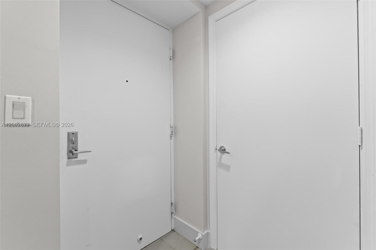 500 Brickell Avenue 1405 Property Photo 6