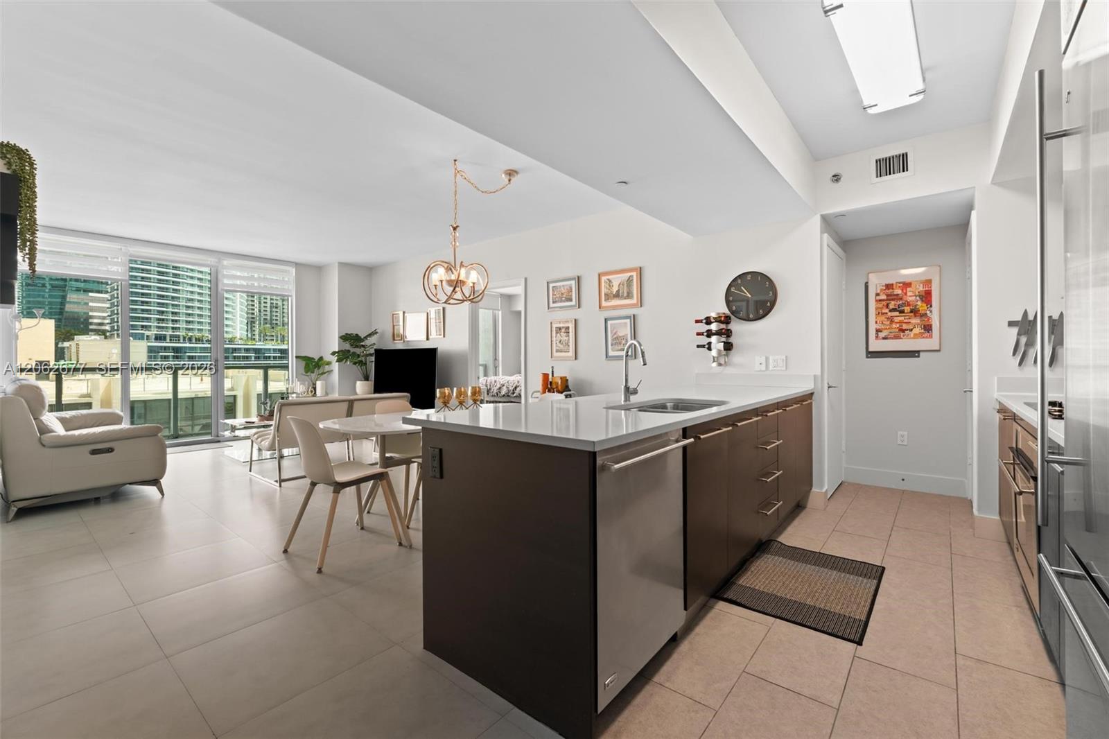 500 Brickell Avenue 1405 Property Photo 8