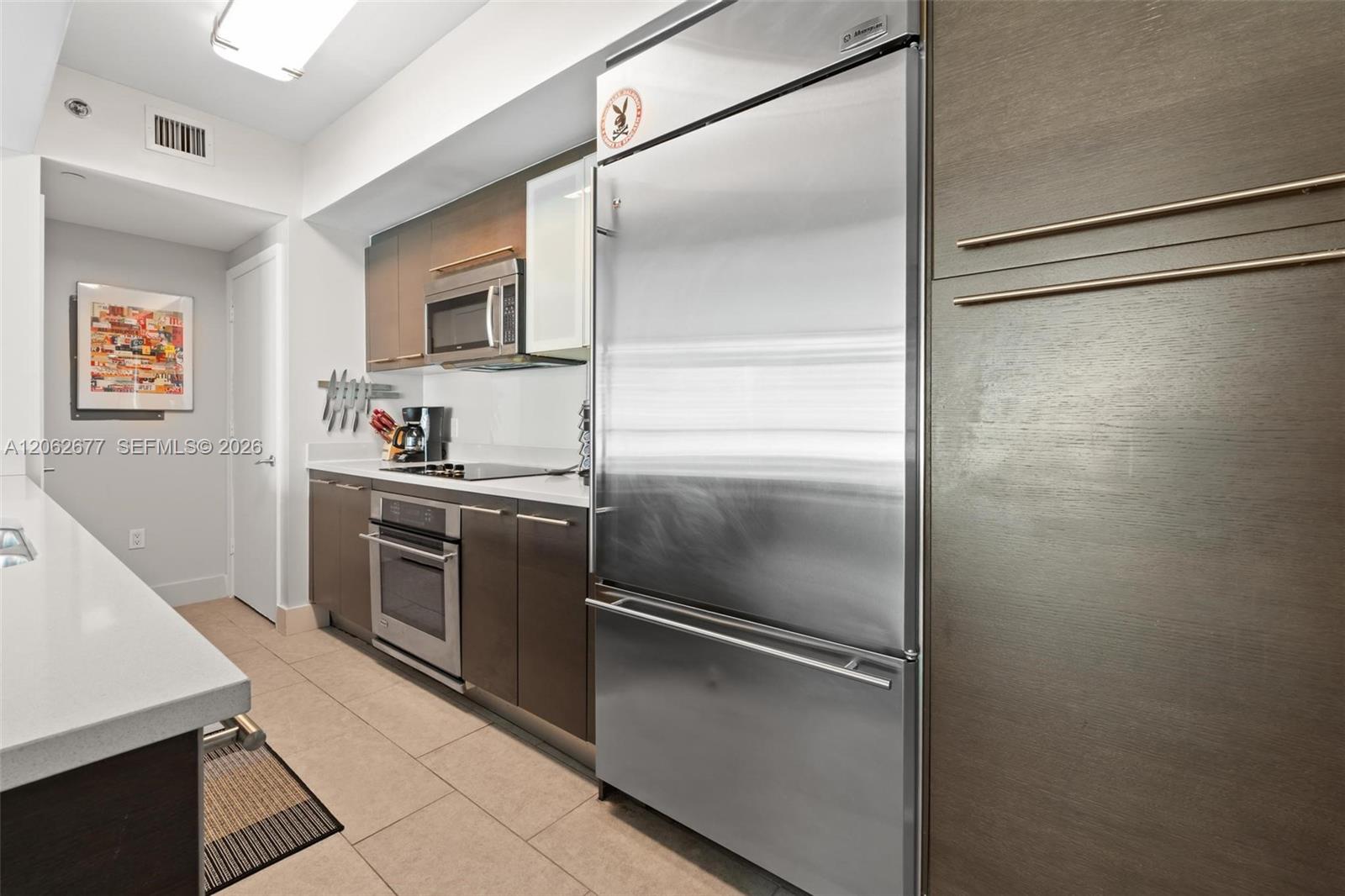 500 Brickell Avenue 1405 Property Photo 9