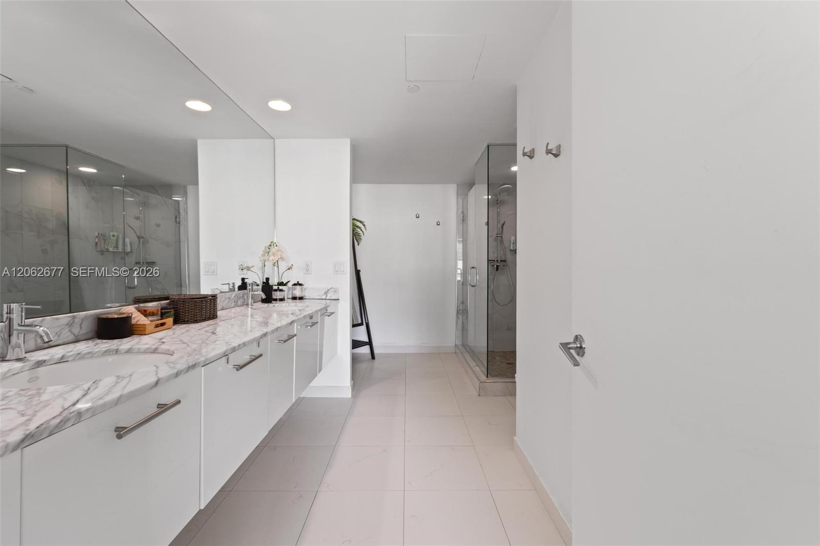 500 Brickell Avenue 1405 Property Photo 25