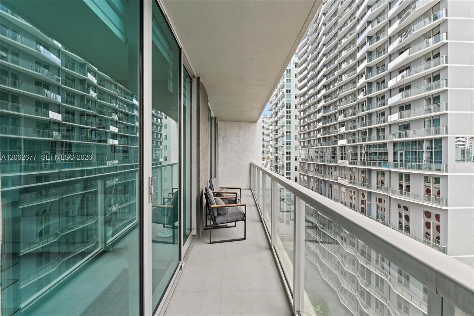 500 Brickell Avenue 1405 Property Photo 37