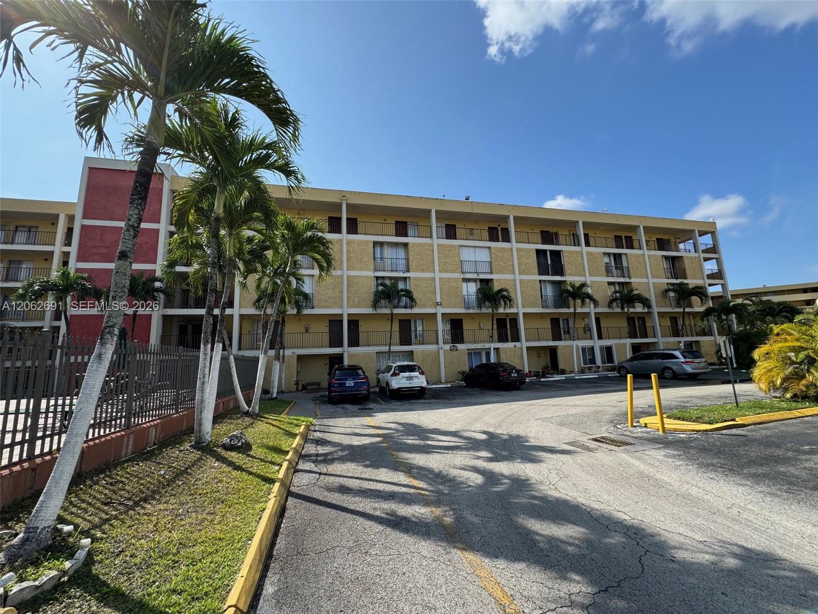 9240 Fontainebleau Boulevard 204 Property Photo 1