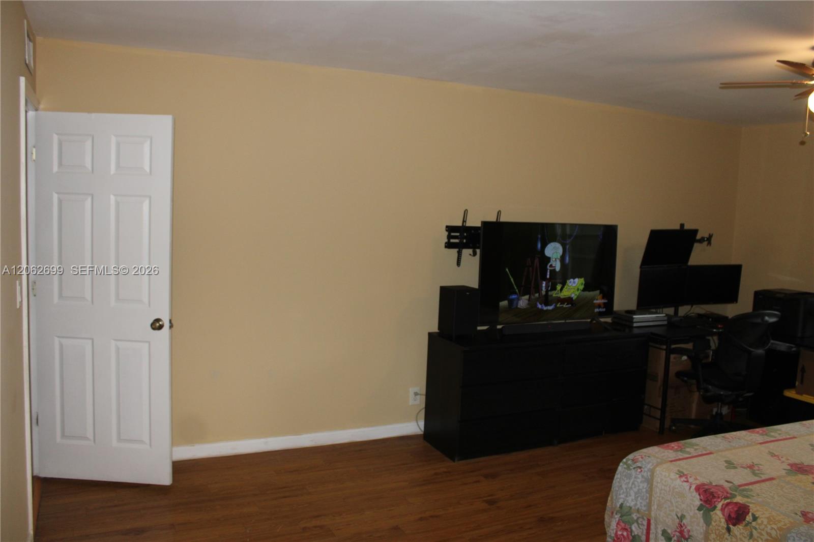 6301 N Fall Circle Drive 410 Property Photo 21