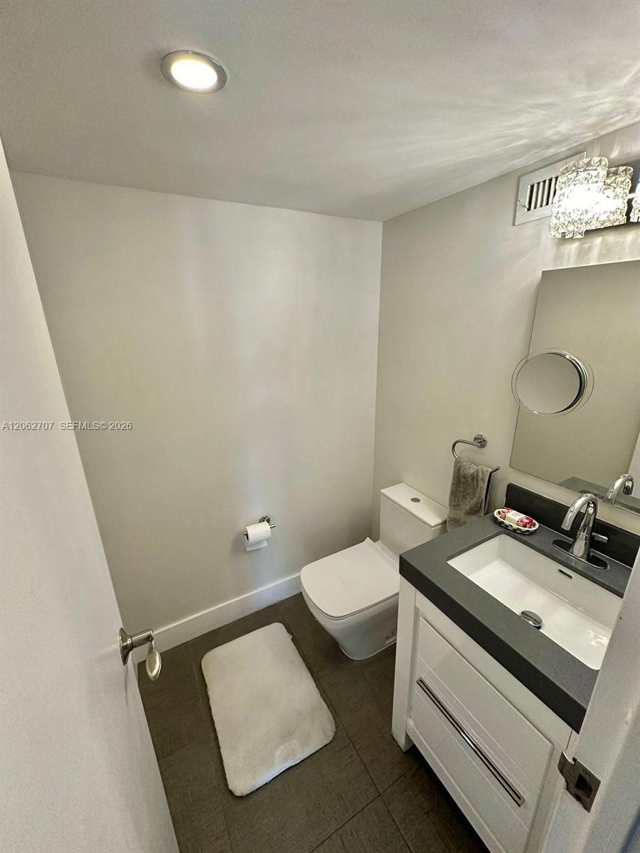 801 Three Islands Boulevard 412 Property Photo 8
