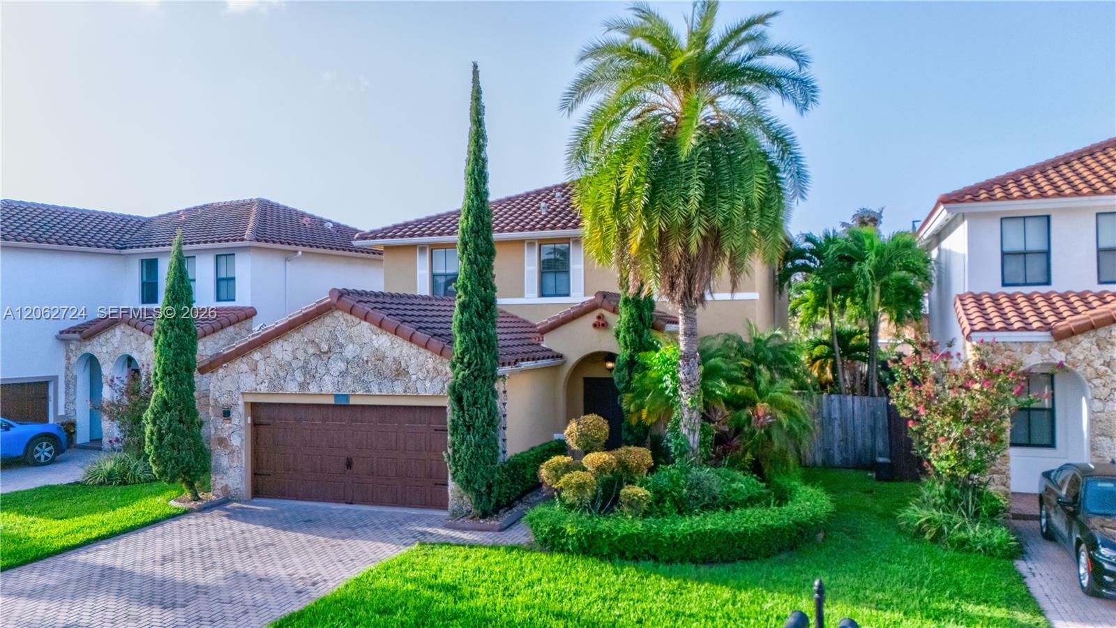 A12062724 Property Photo 4