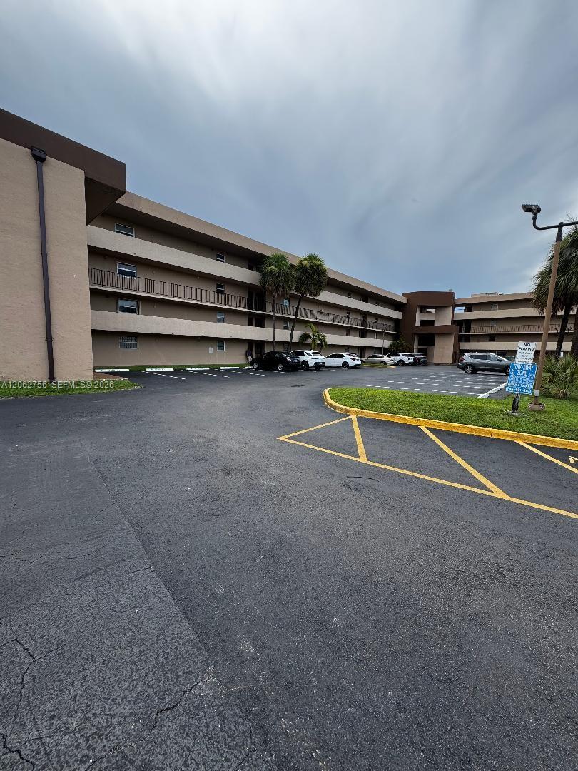 702 NW 87th Avenue 105