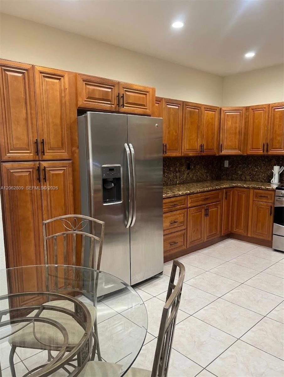 A12062809 Property Photo 4
