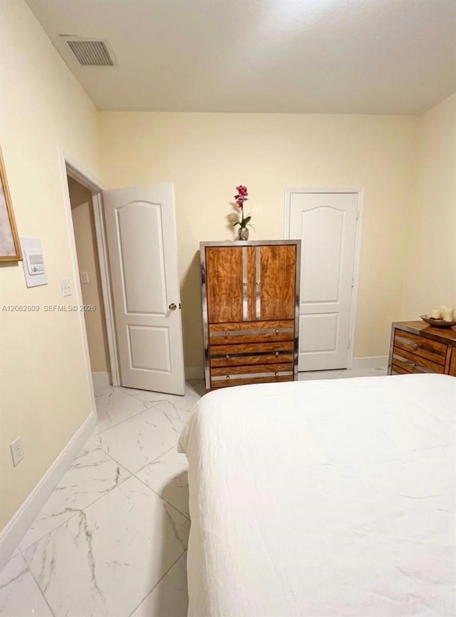 A12062809 Property Photo 13