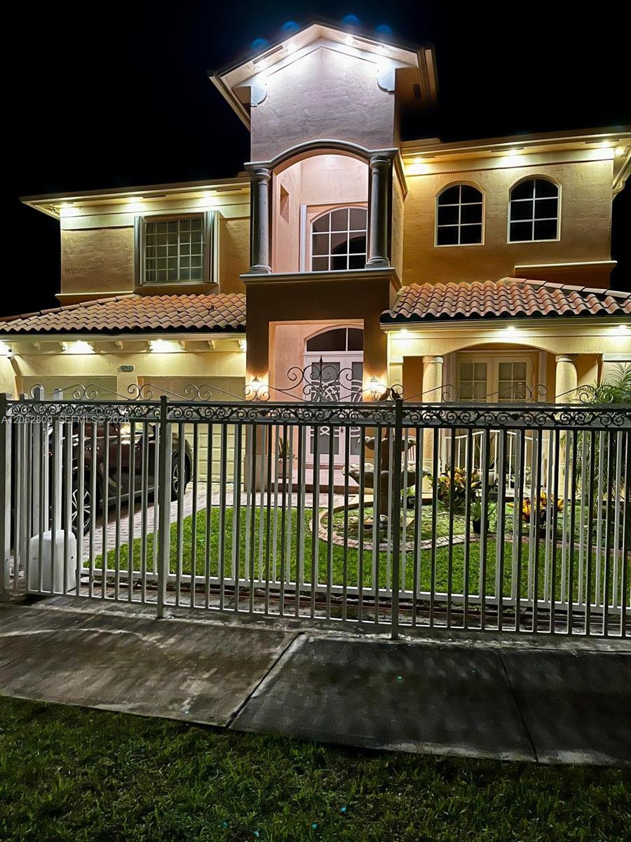 A12062809 Property Photo 34