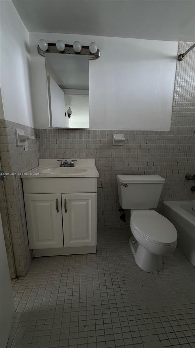 3000 Marcos Drive P210 Property Photo 14