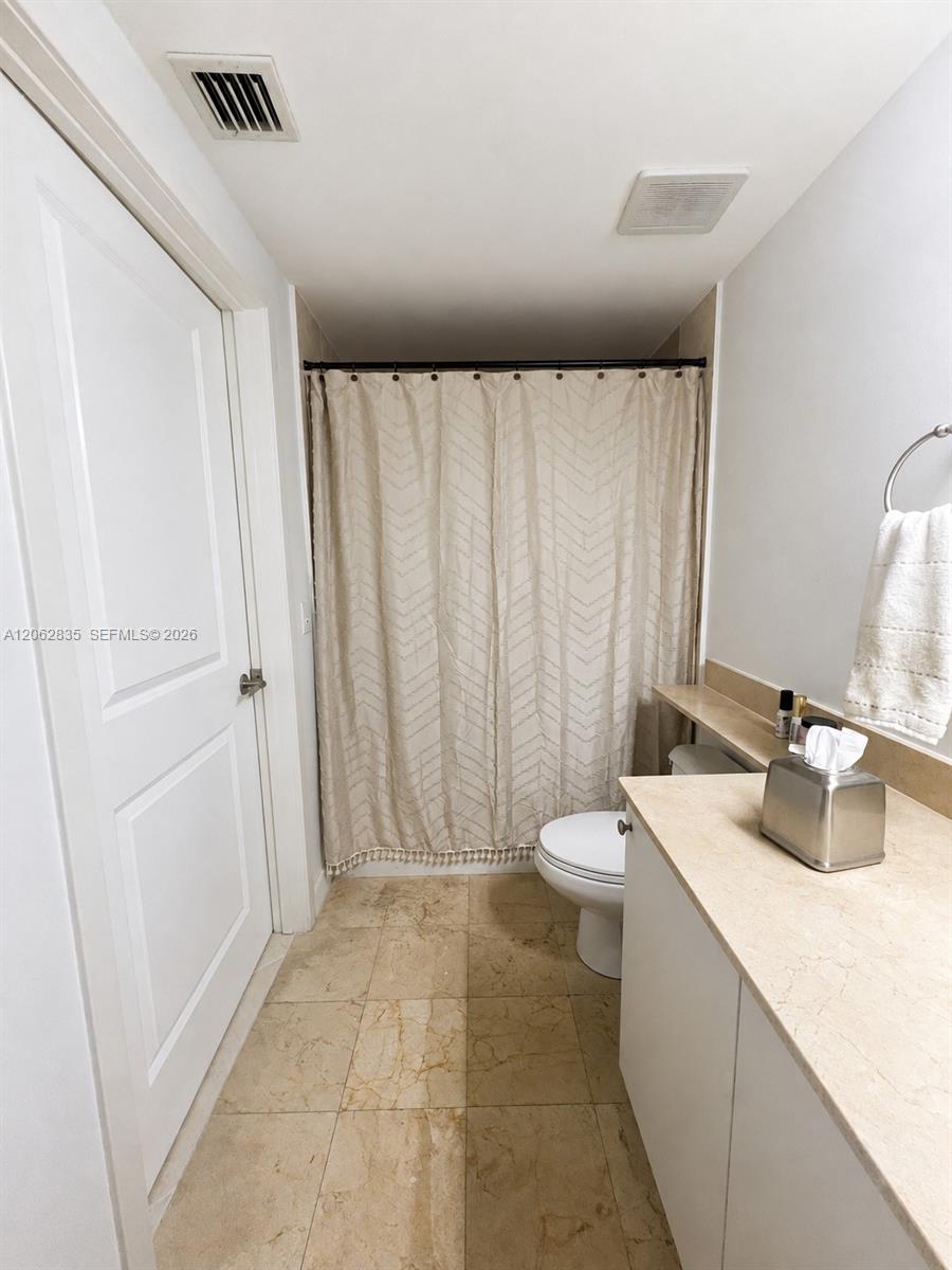 170 Se 14th Street 2007 Property Photo 15