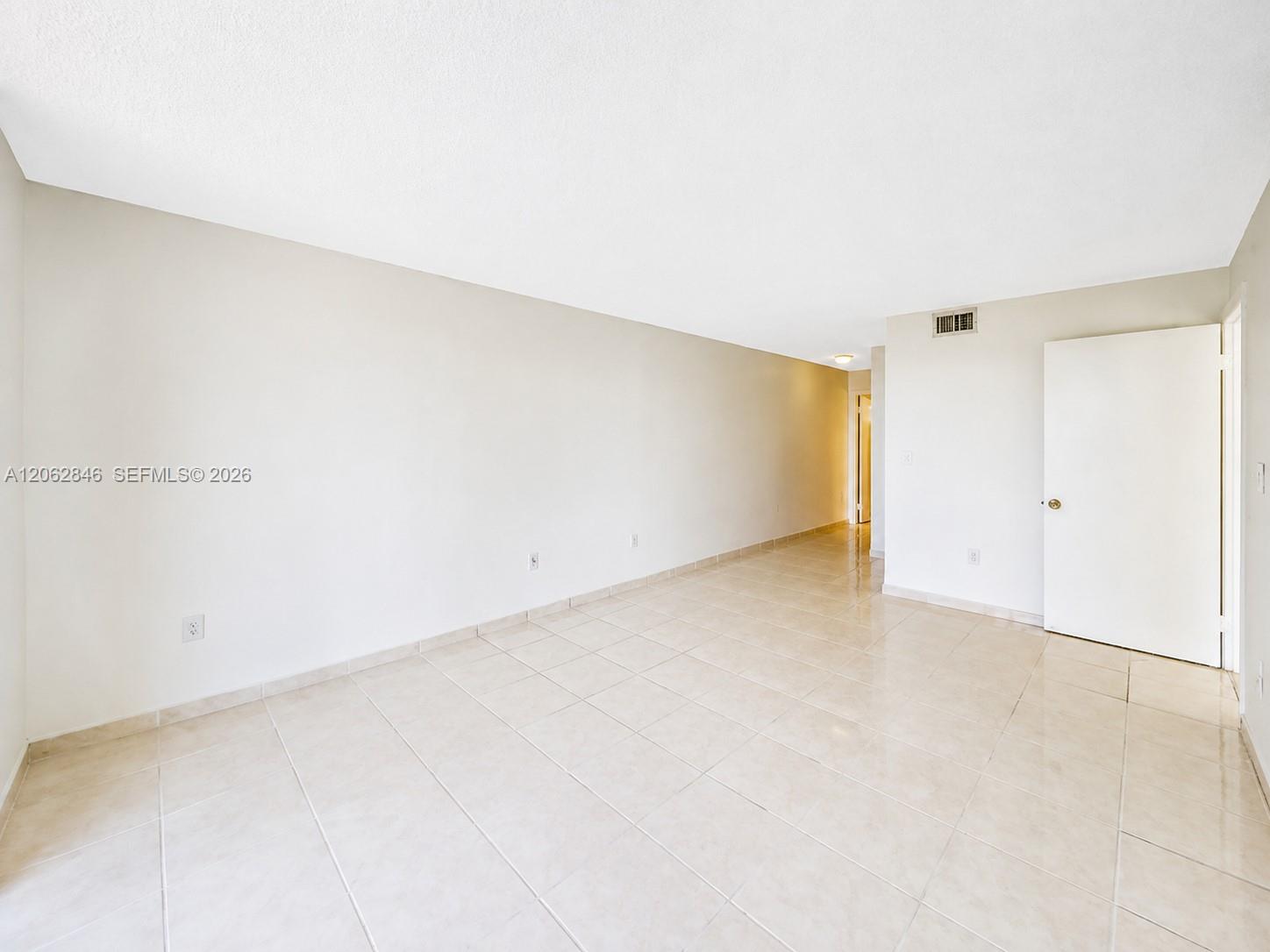 7921 Byron Avenue 404 Property Photo 10