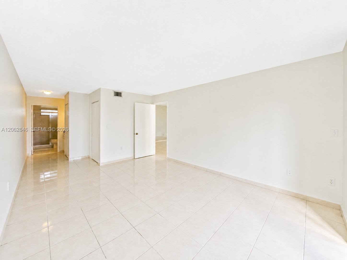7921 Byron Avenue 404 Property Photo 11