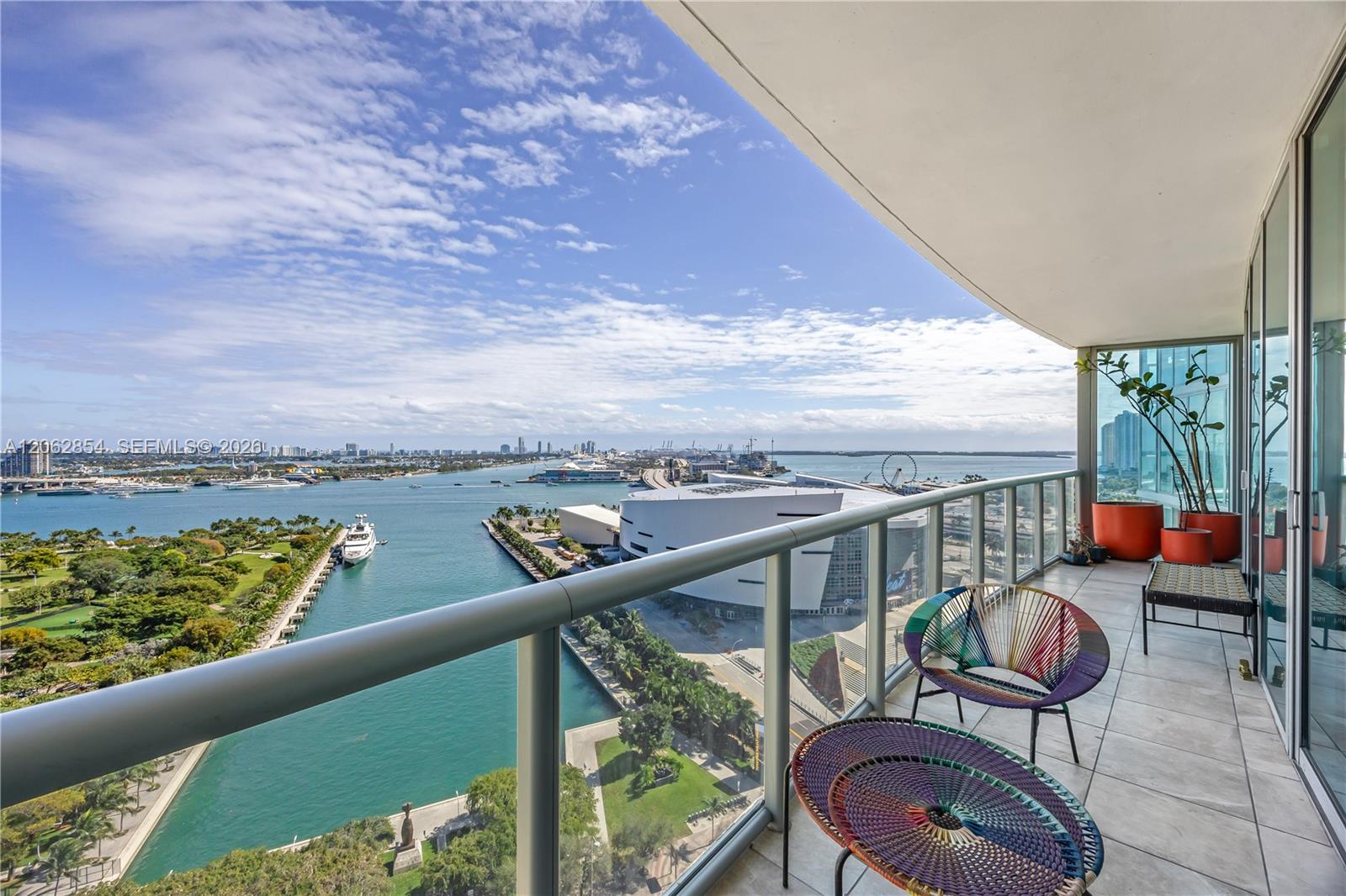 888 Biscayne Boulevard 2009 Property Photo 1