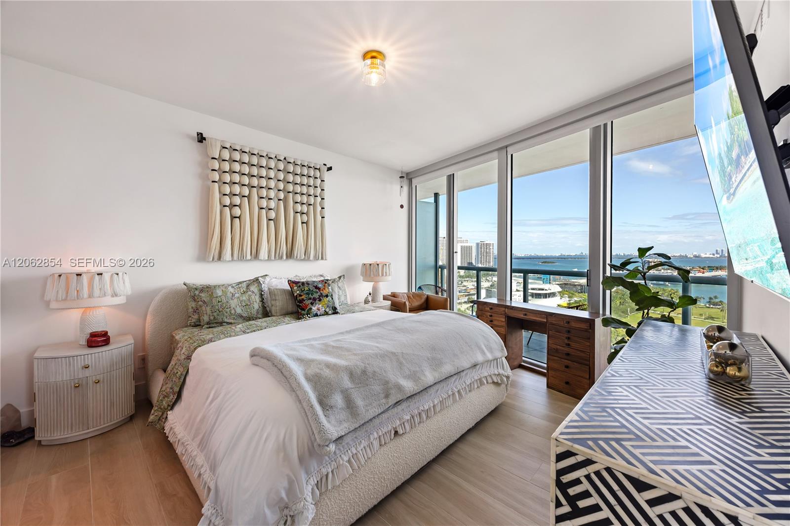 888 Biscayne Boulevard 2009 Property Photo 3