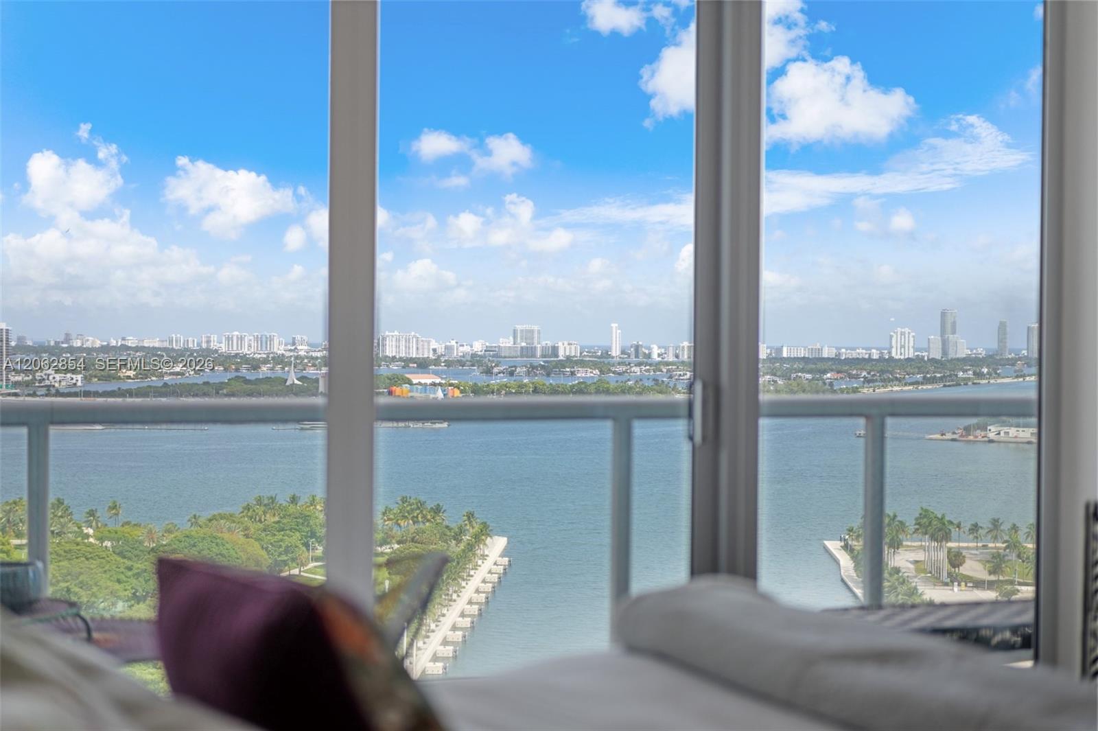 888 Biscayne Boulevard 2009 Property Photo 14