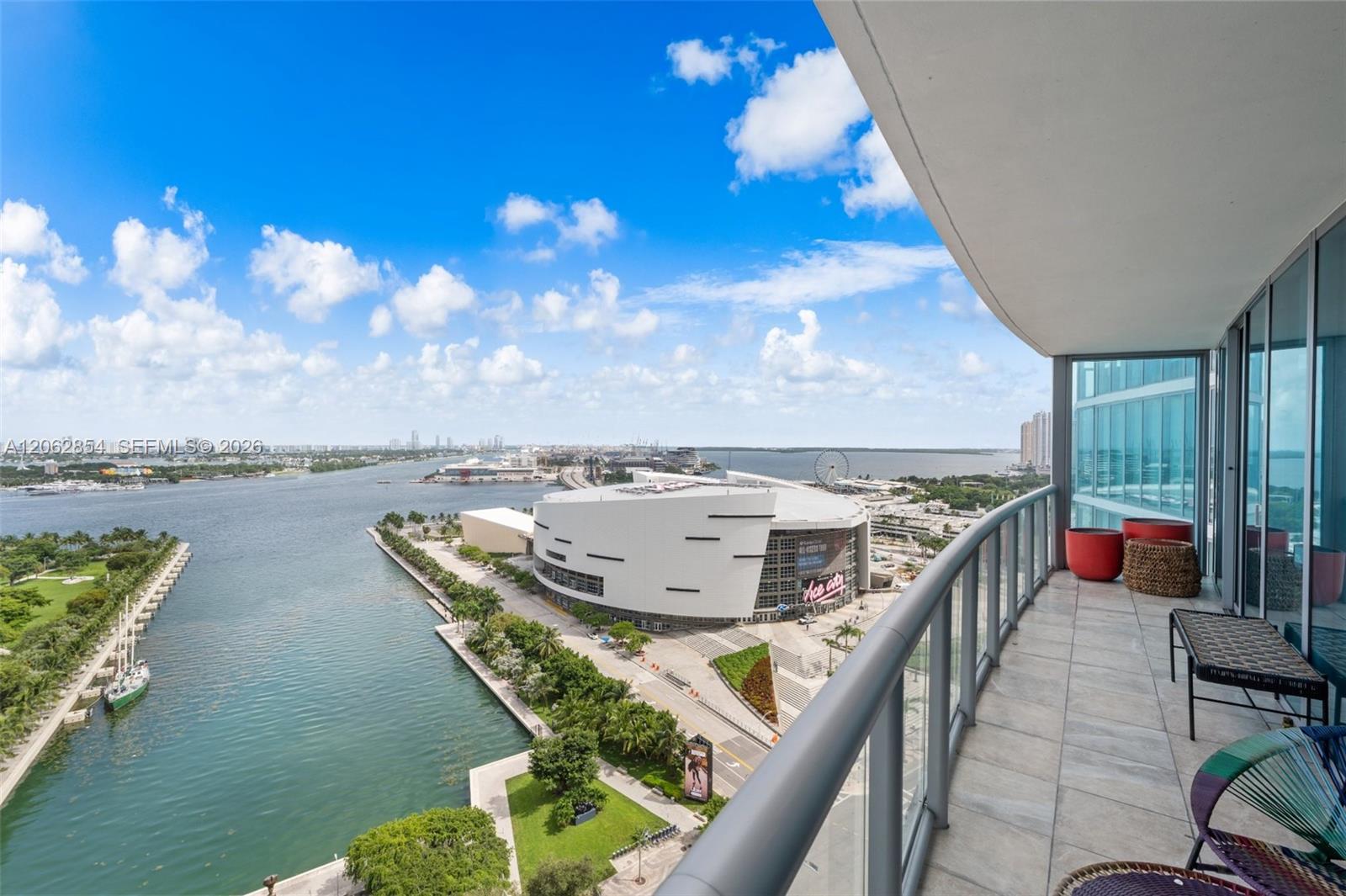888 Biscayne Boulevard 2009 Property Photo 15