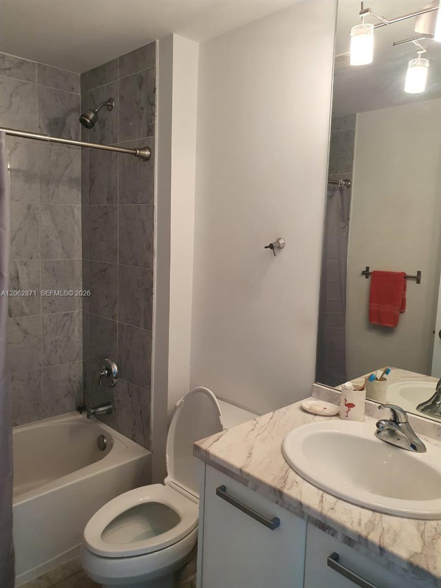 A12062871 Property Photo 34