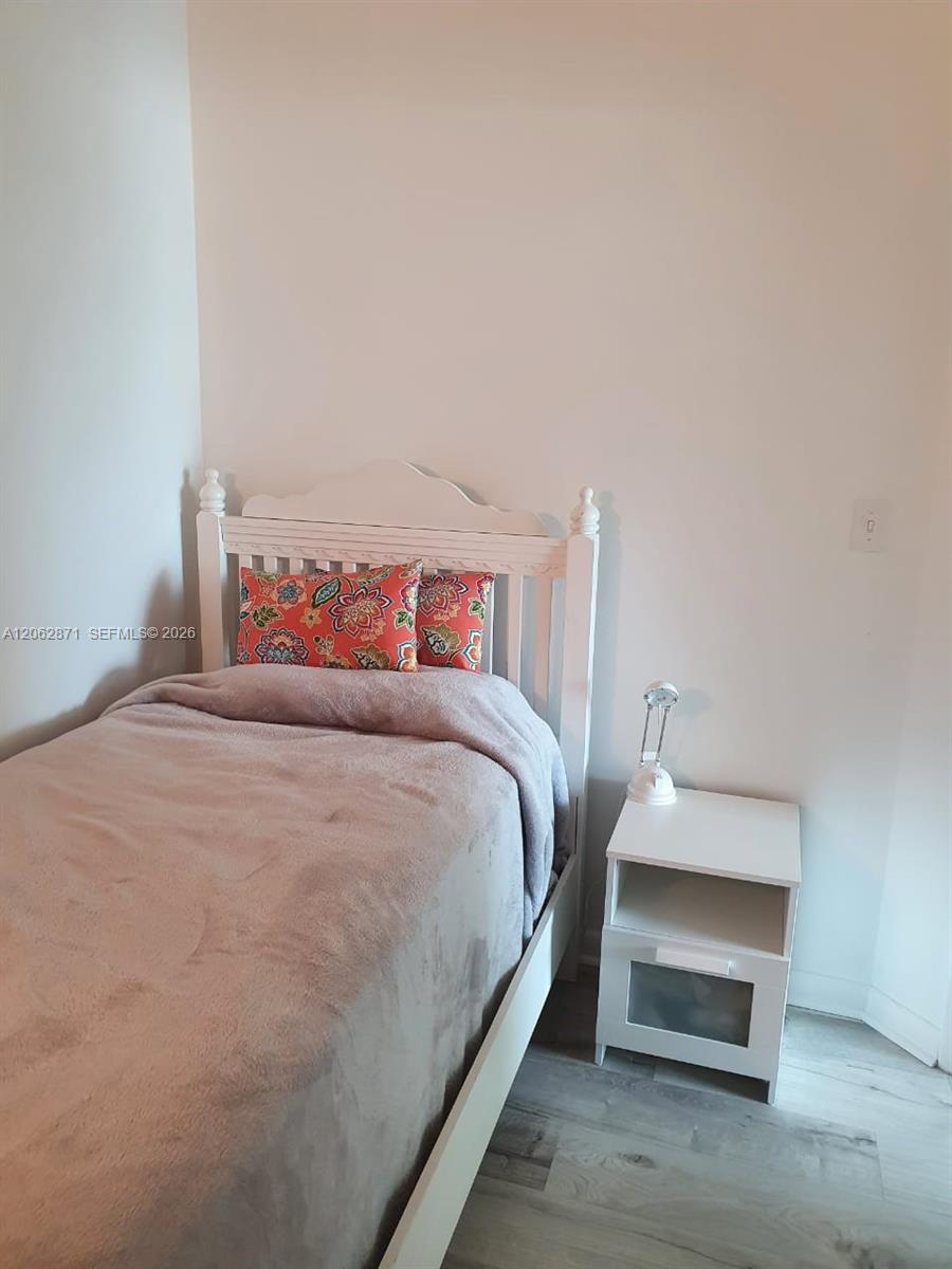 A12062871 Property Photo 39