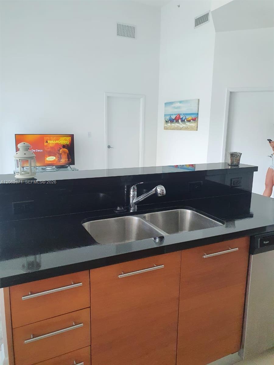 A12062871 Property Photo 50