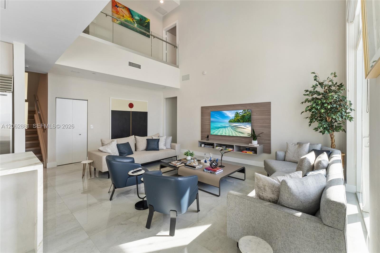 950 Brickell Bay Drive 5507 Property Photo 2