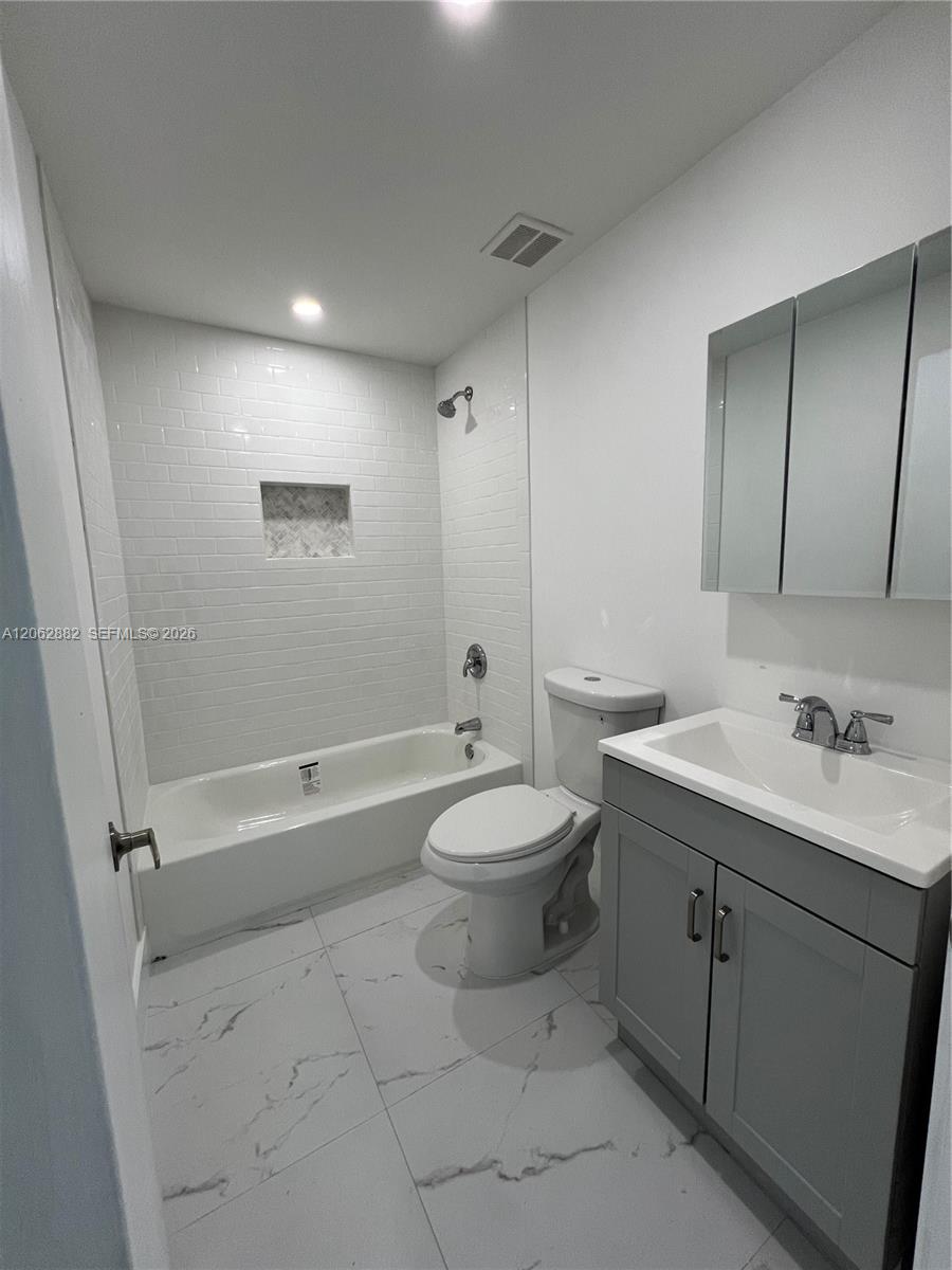 705 E 20th Street Property Photo 7