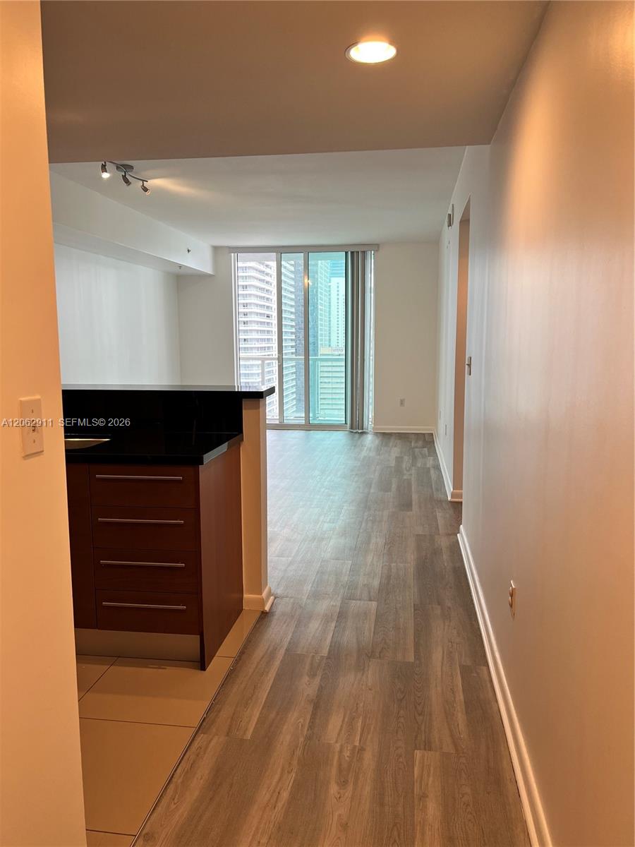 244 Biscayne Boulevard 2609 Property Photo 3