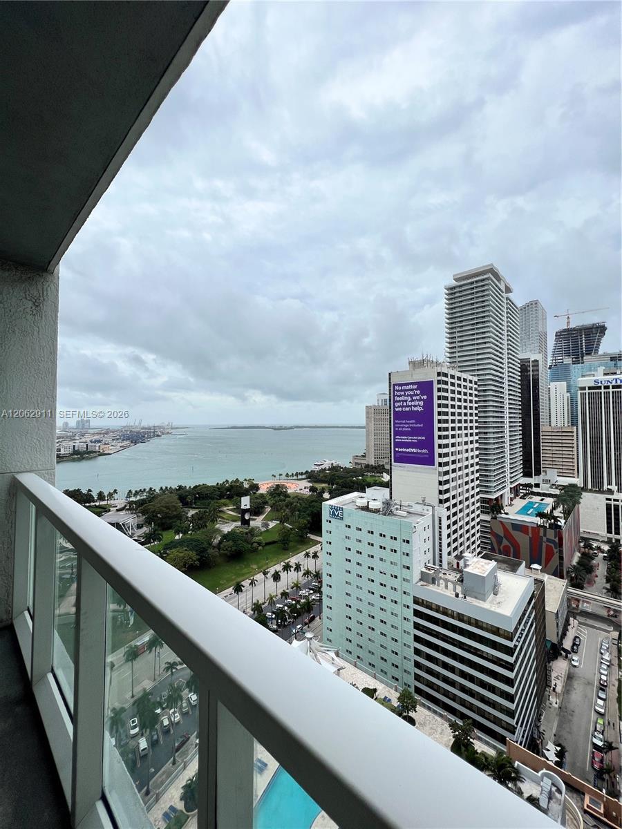 244 Biscayne Boulevard 2609 Property Photo 9