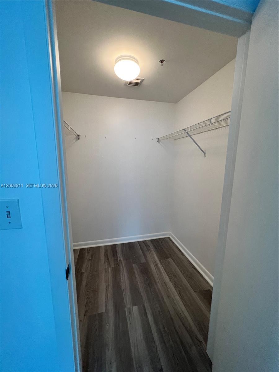 244 Biscayne Boulevard 2609 Property Photo 17