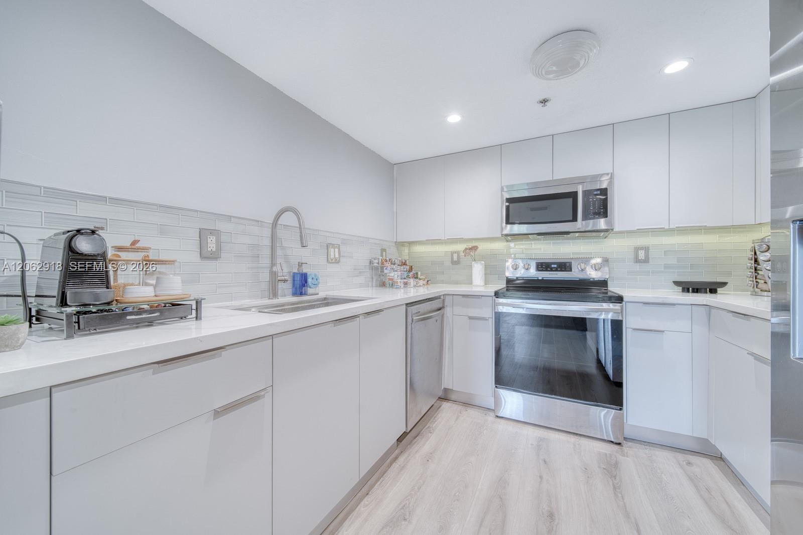 1650 Coral Way 510 Property Photo 4