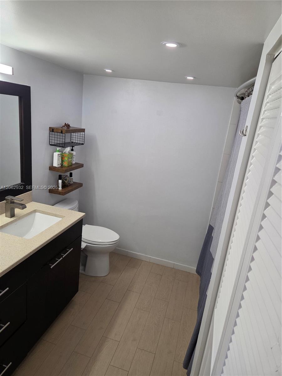 200 Leslie Drive 1029 Property Photo 14