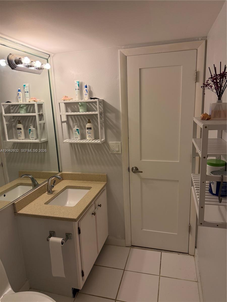 200 Leslie Drive 1029 Property Photo 23