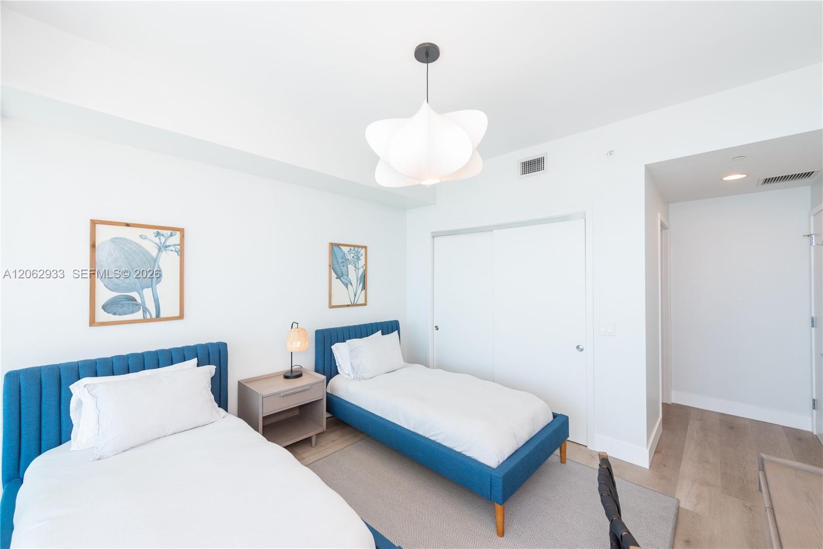 360 Ocean Drive 904s Property Photo 17