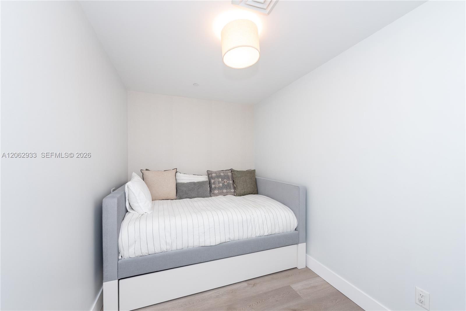 360 Ocean Drive 904s Property Photo 19