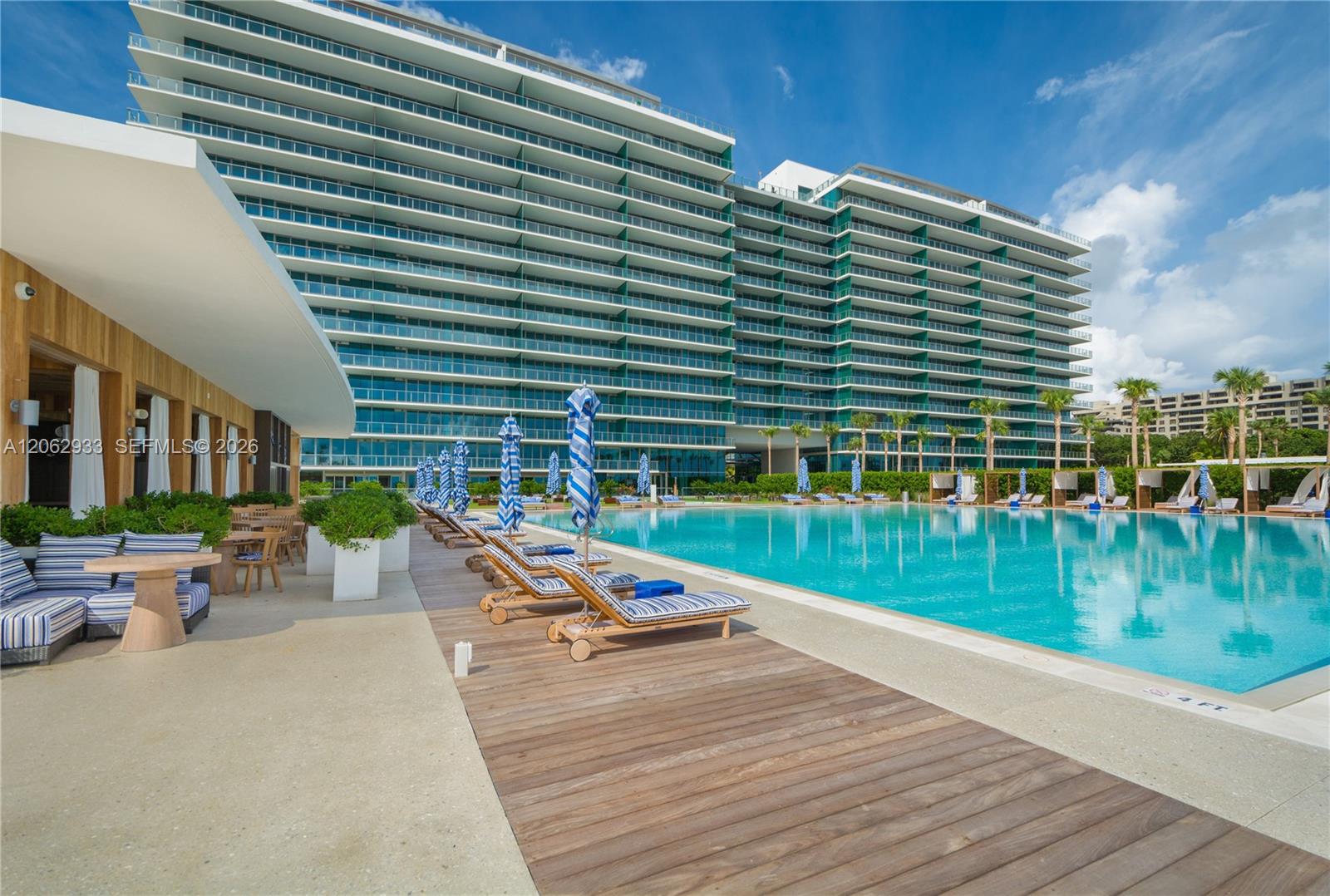 360 Ocean Drive 904s Property Photo 32