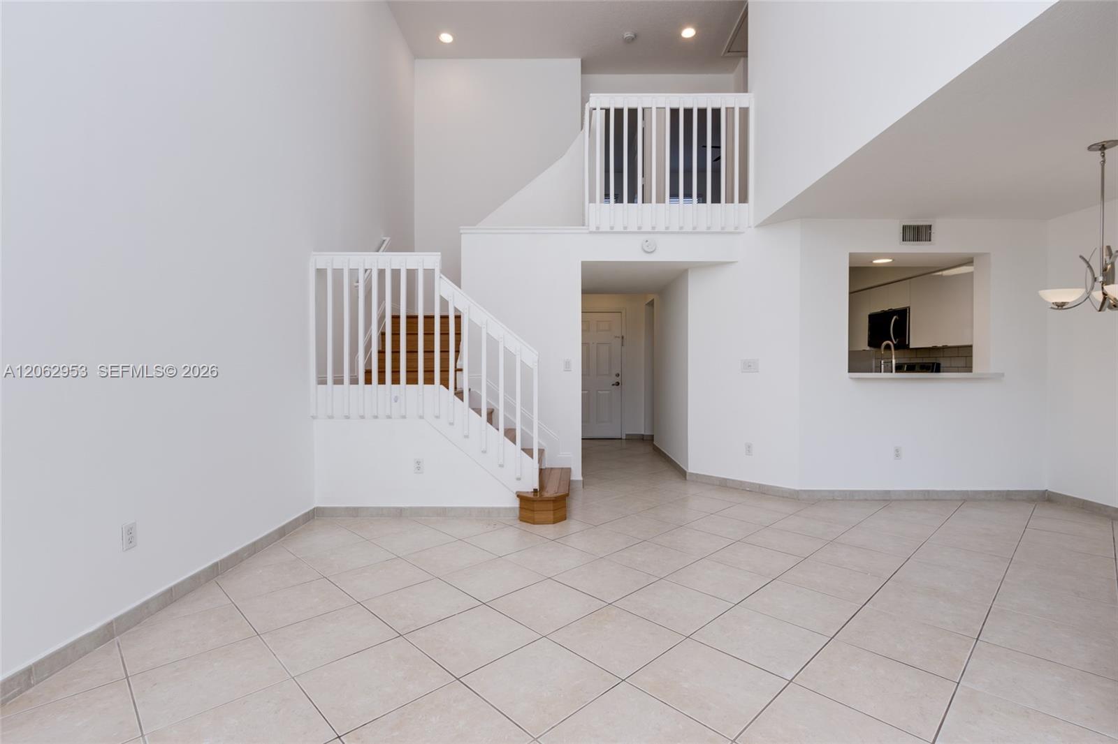 1540 N Trafalgar Circle Property Photo 13